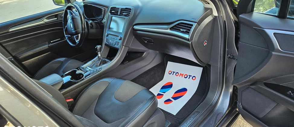 Ford Mondeo cena 47900 przebieg: 203500, rok produkcji 2016 z Chojnów małe 326